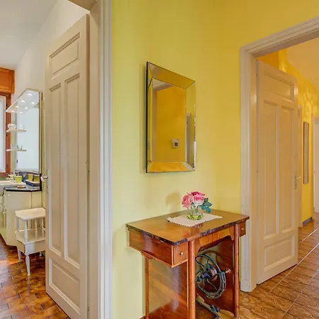Connie's Modern 2br, Private Garden, Mountain Views In - Happy Monvalle