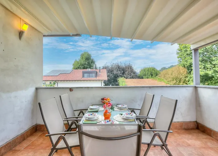 Connie's - Happy Apartman Monvalle